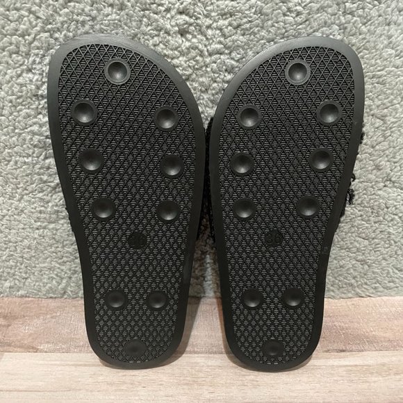 CTM Slides Sandals Big Kids Black Fuzzy Sz 4 Smiley SHIPS ASAP NEW IN BOX Summer - Picture 4 of 8